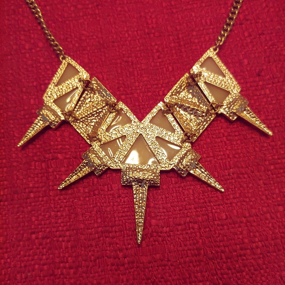 Yellow spike statementnecklace - Picture 3 of 3